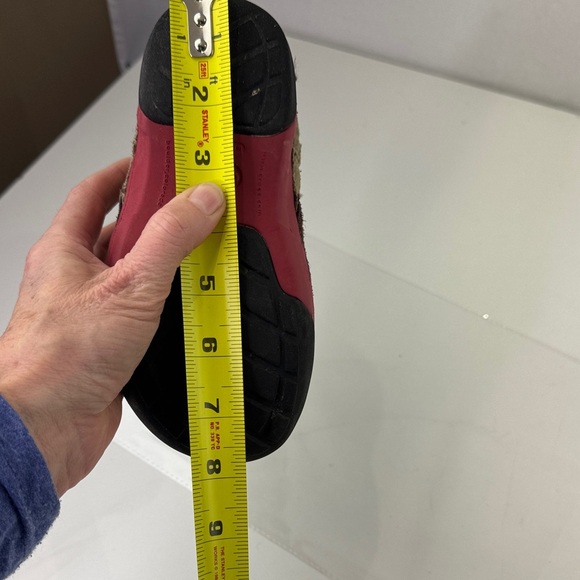 Crocs Boys Dawson Suede Boots - Red and Brown - Picture 14 of 16